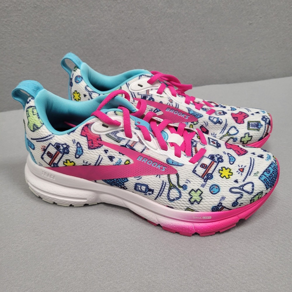 Brooks Trace 4 Running Shoes White Pink Medical Nurse Print Womens 6 Wide